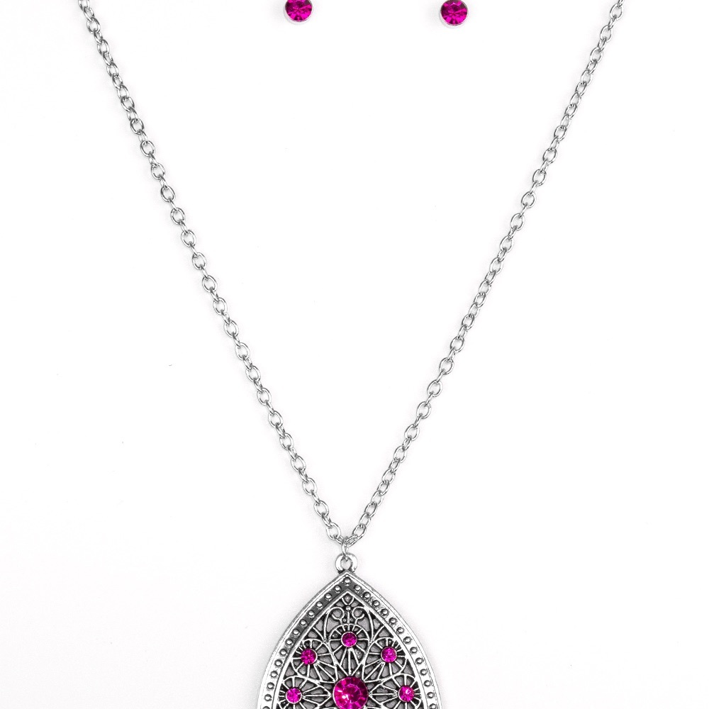 Necklaces and necklaces ring earrings